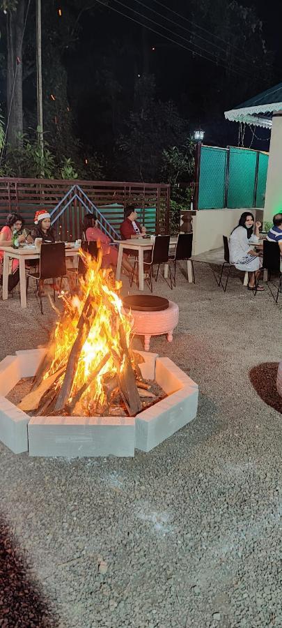 Coastal Bay Inn Alibag Luaran gambar