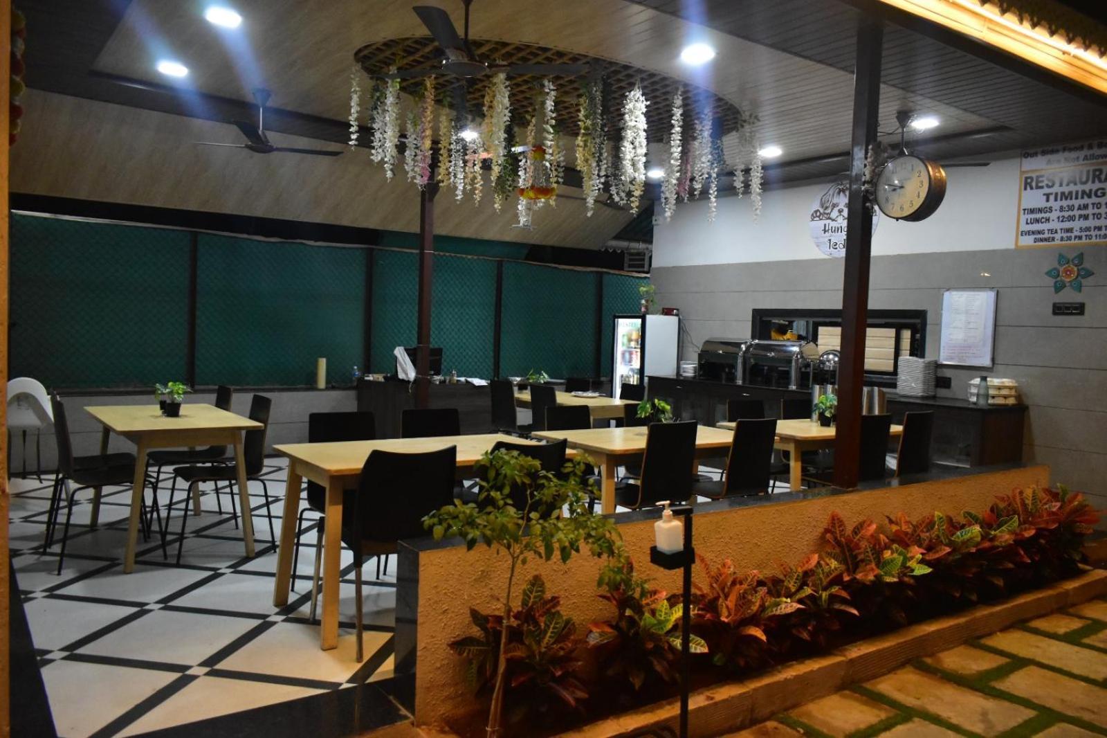Coastal Bay Inn Alibag Luaran gambar