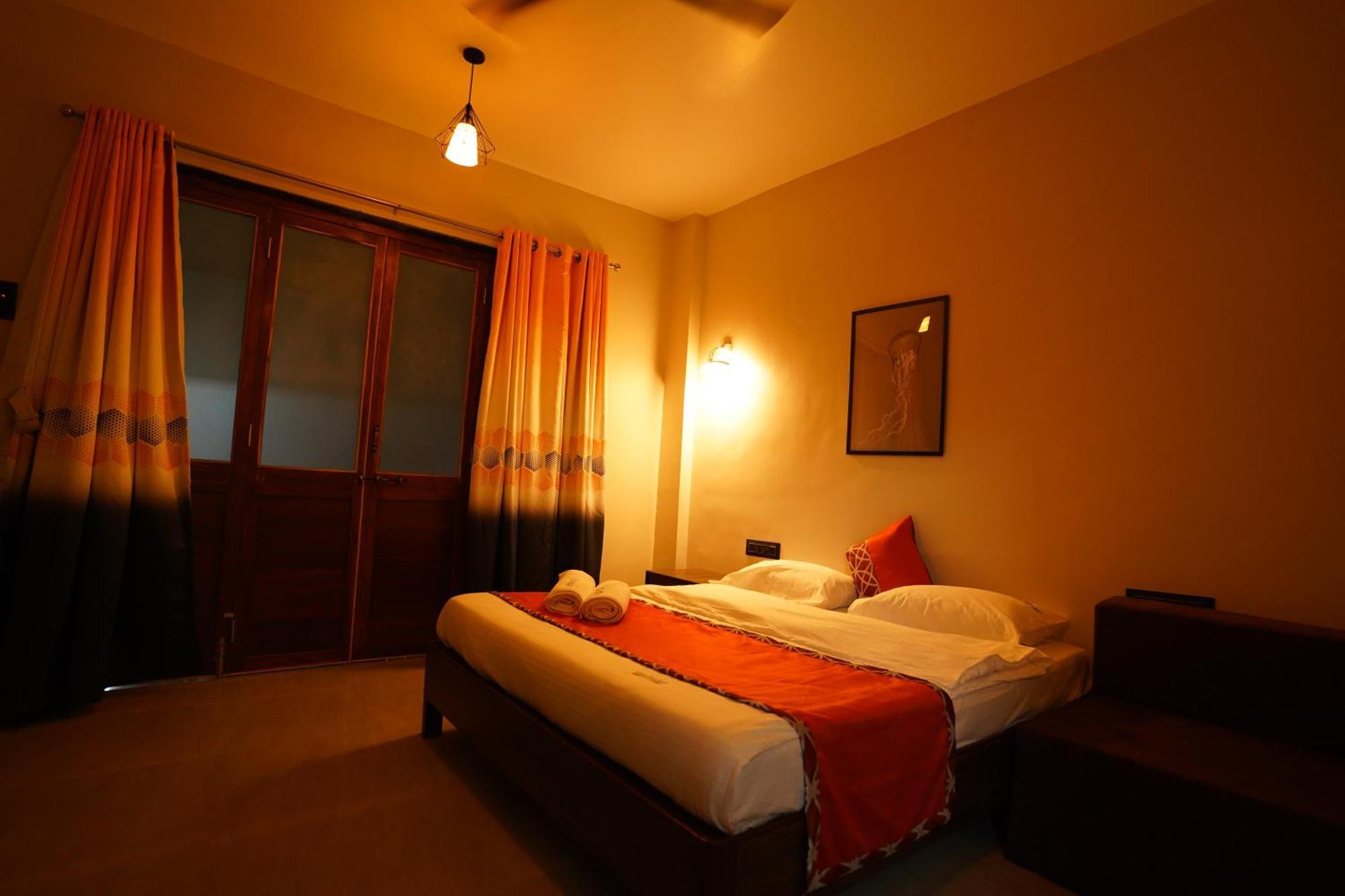 Coastal Bay Inn Alibag Luaran gambar