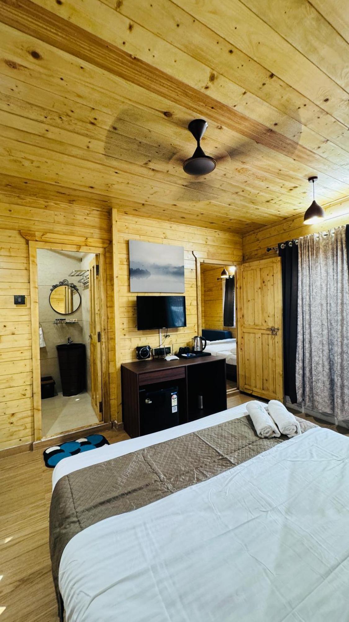 Coastal Bay Inn Alibag Luaran gambar