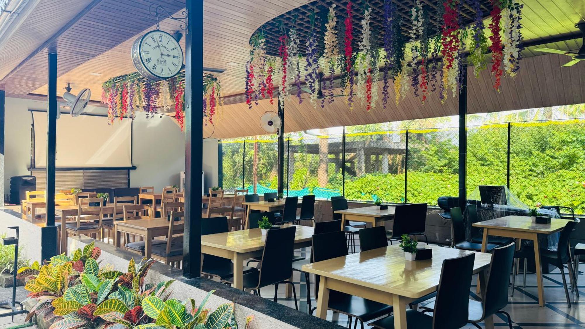Coastal Bay Inn Alibag Luaran gambar