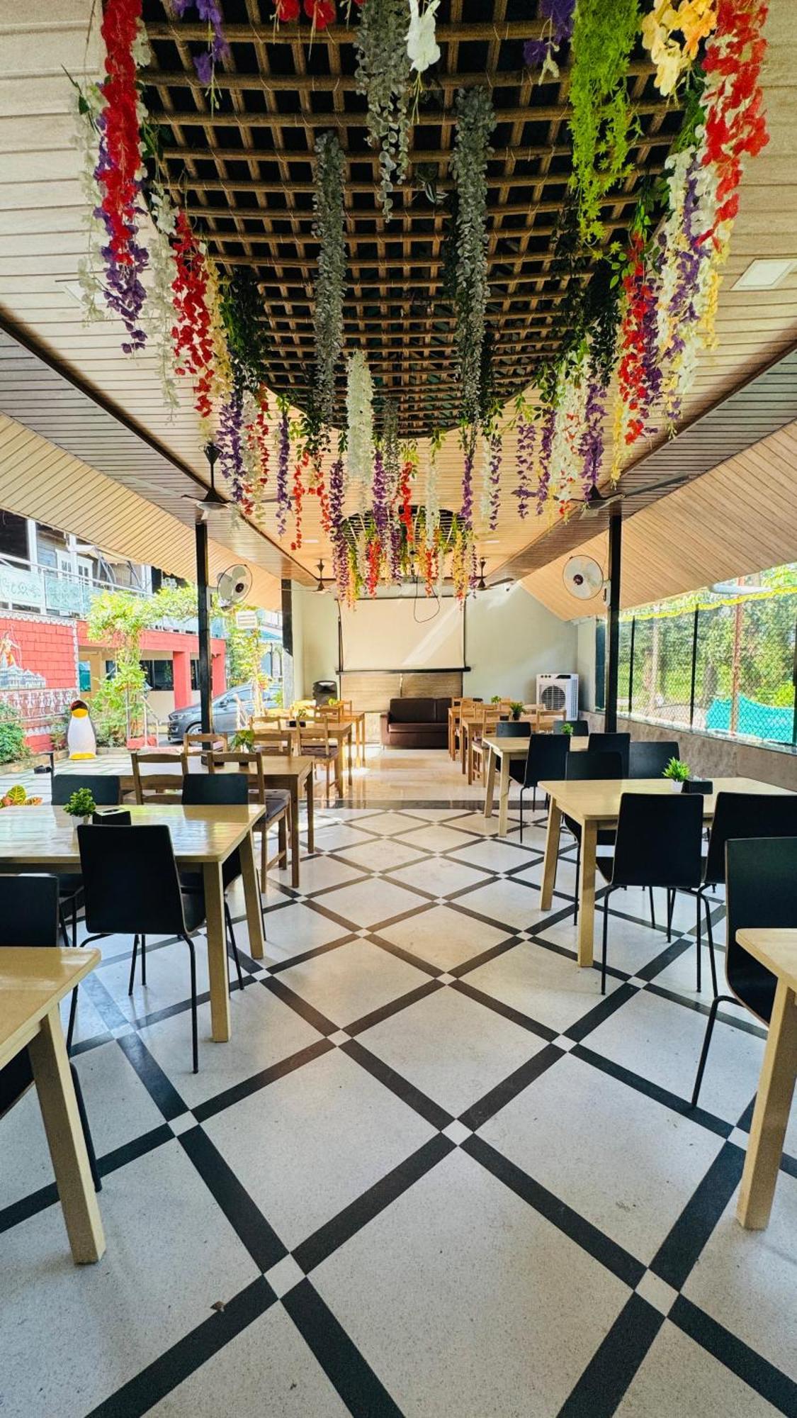 Coastal Bay Inn Alibag Luaran gambar