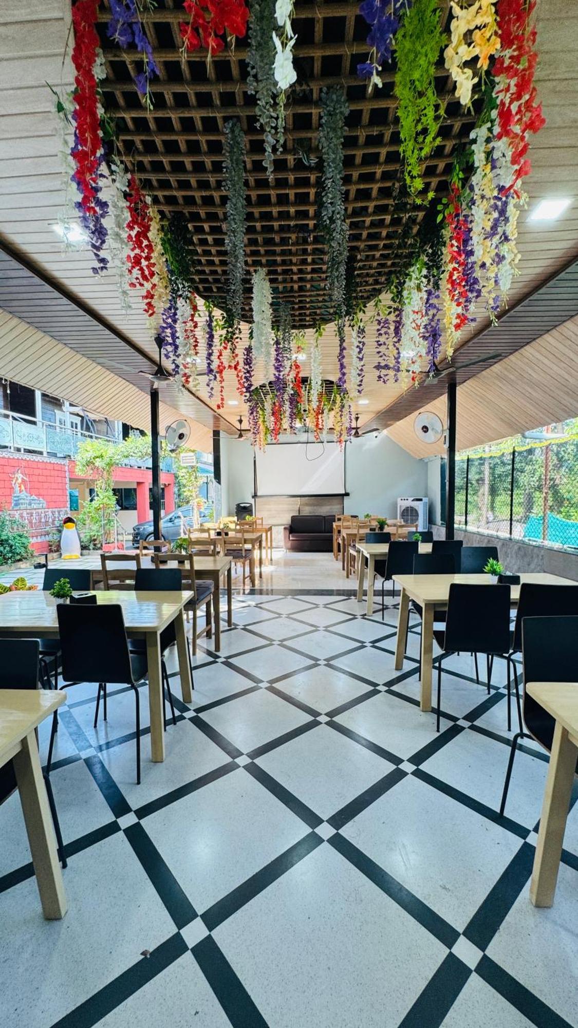 Coastal Bay Inn Alibag Luaran gambar